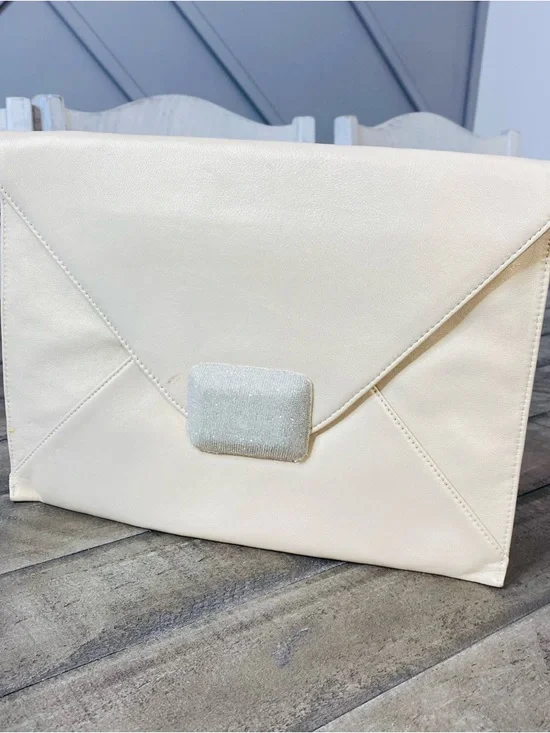 Halston Heritage Leather Envelope Clutch Large Cream Color - Picture 3 of 8